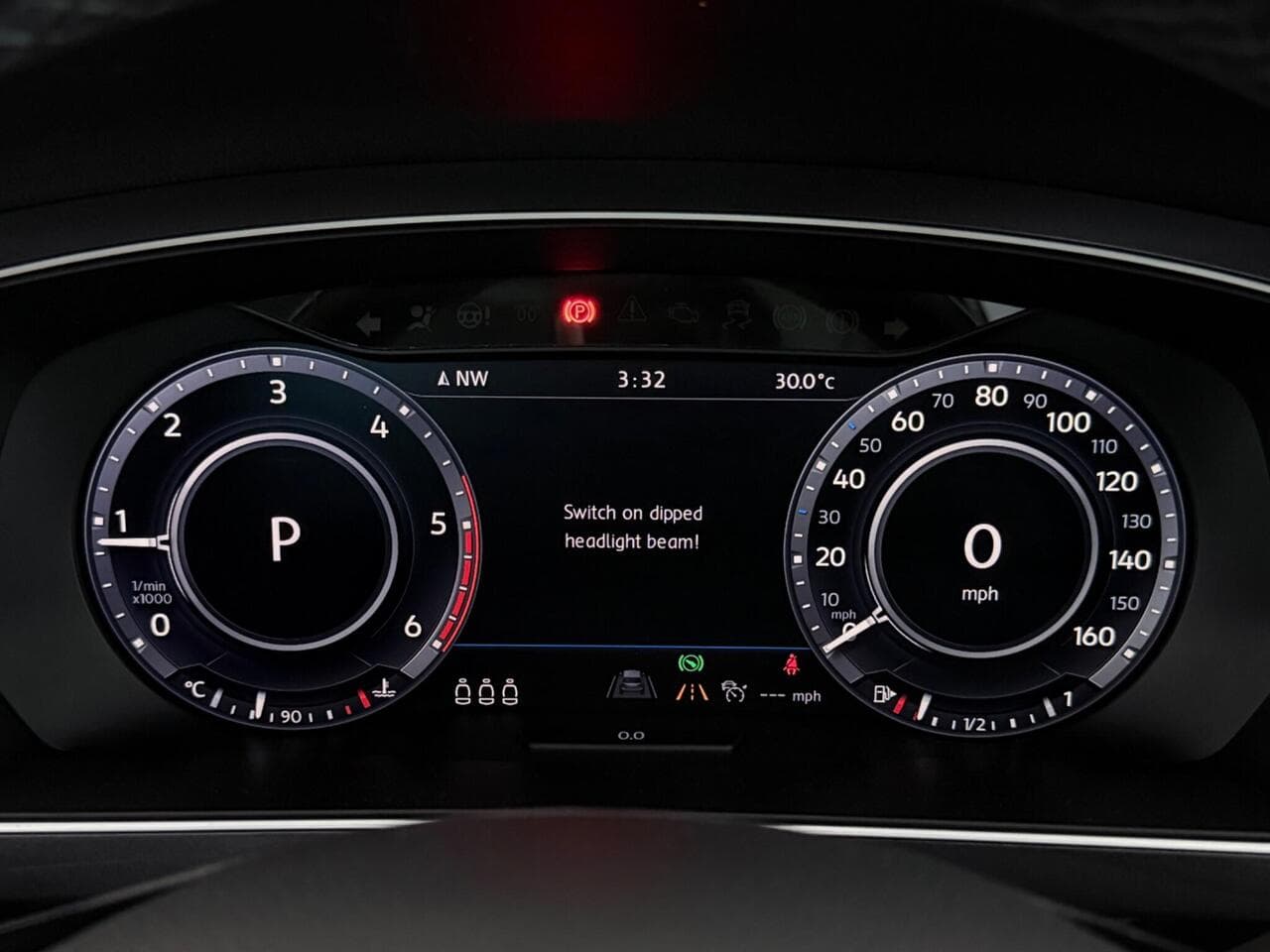 Volkswagen Tiguan thumbnail Driver Instruments