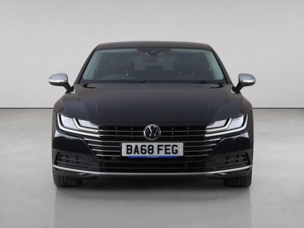 Volkswagen Arteon thumbnail Front