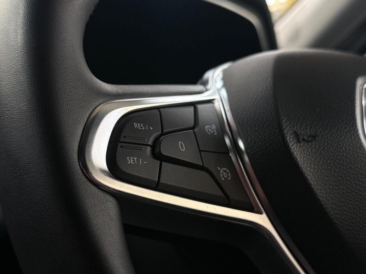 Renault Captur thumbnail Misc Controls