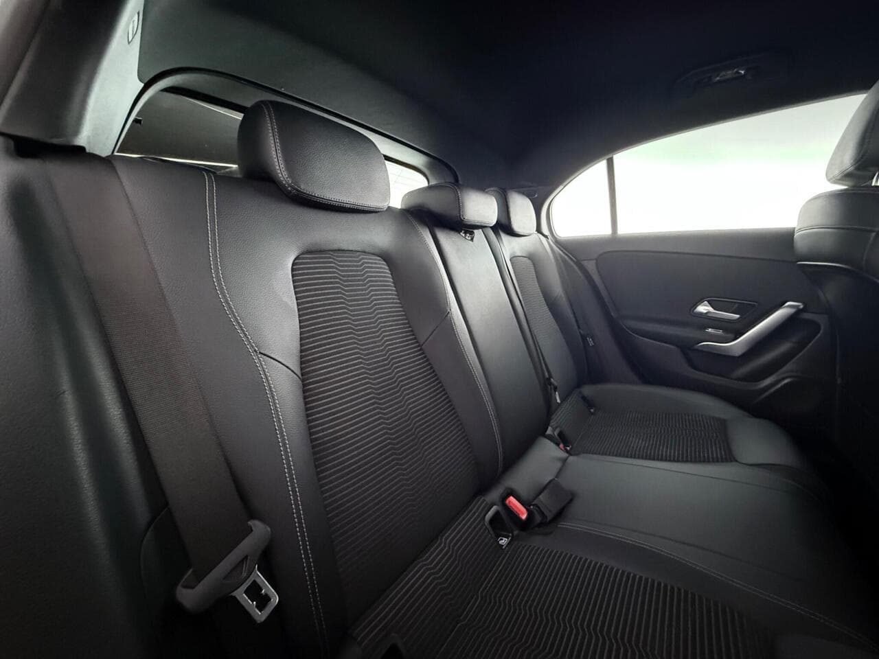 Mercedes-Benz A Class thumbnail Seats Rear