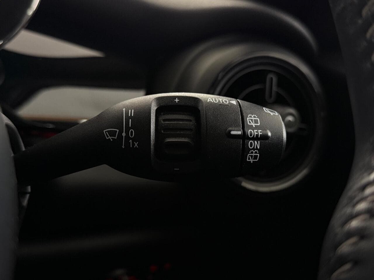 MINI Hatch thumbnail Misc Controls