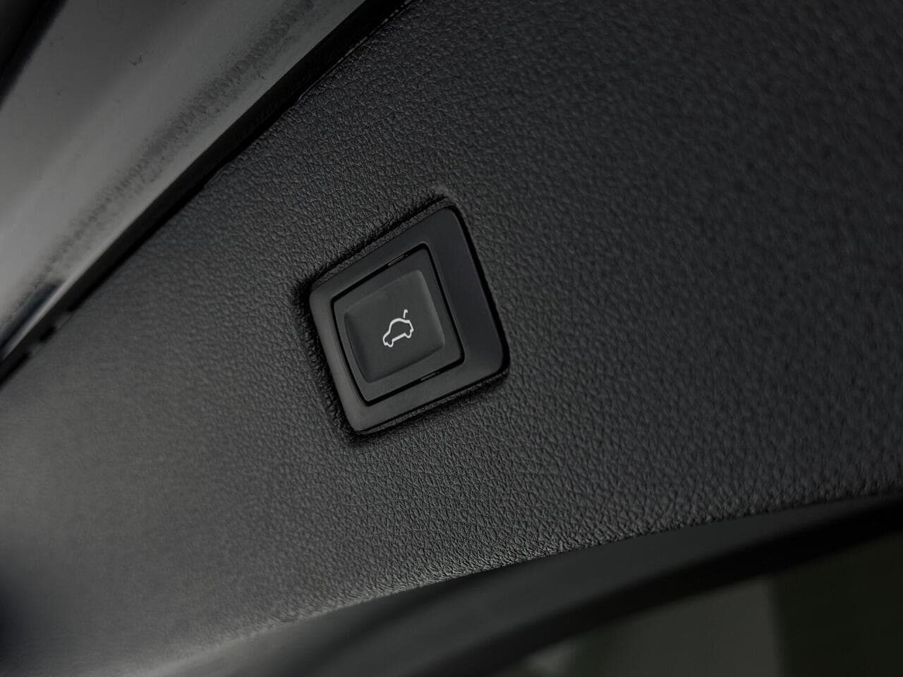 Audi Q7 thumbnail Misc Controls