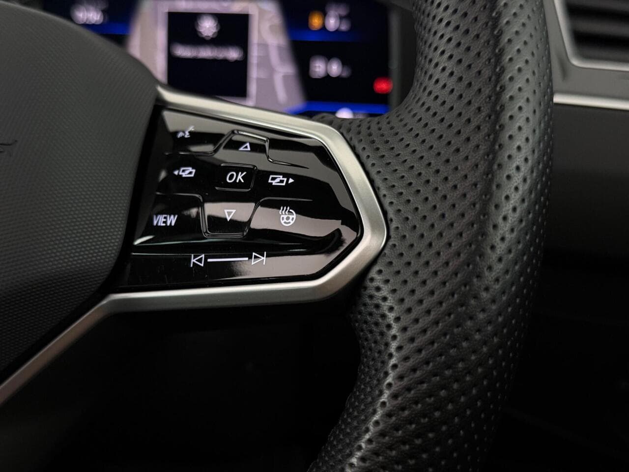 Volkswagen Tiguan thumbnail Misc Controls