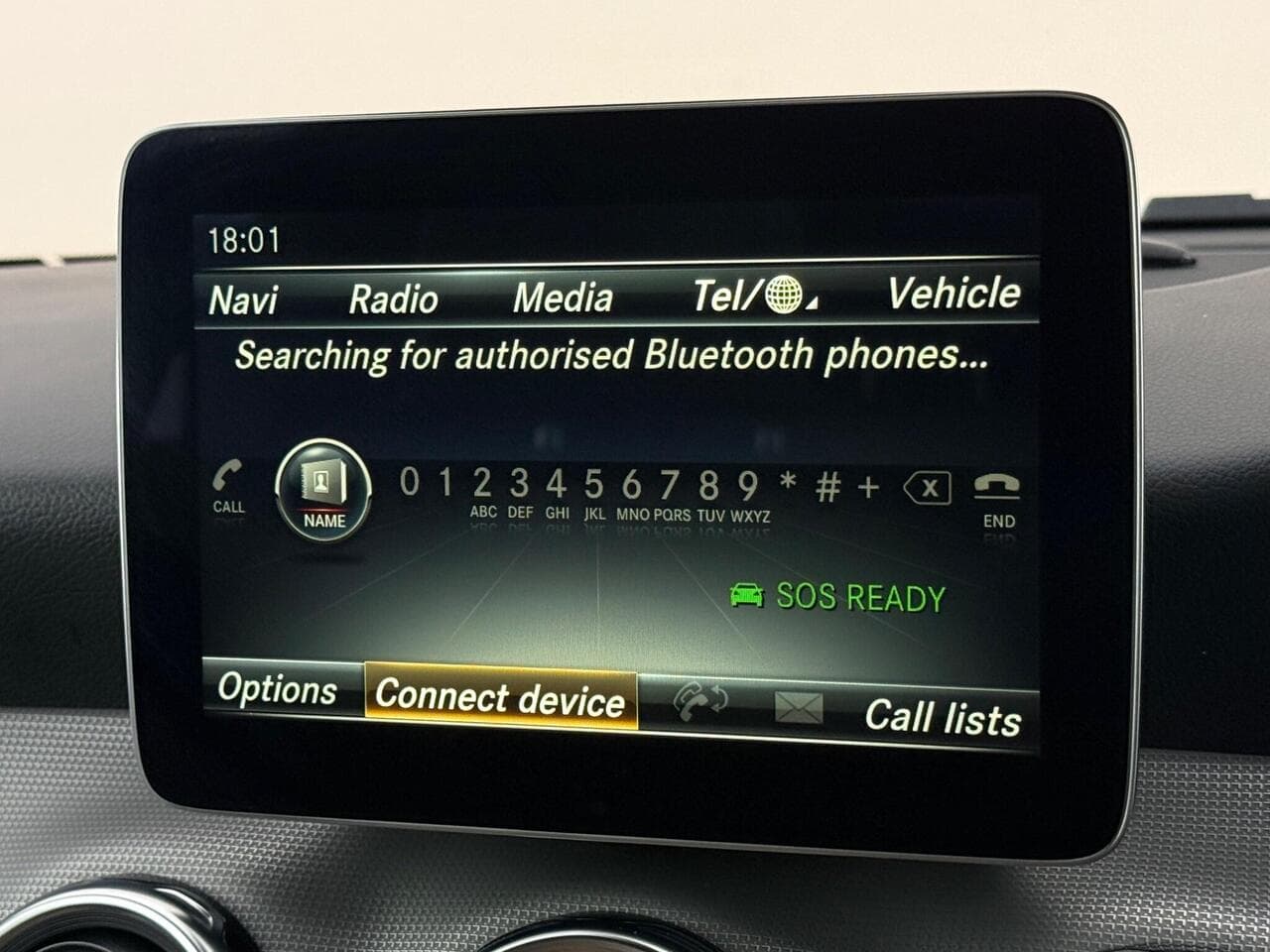 Mercedes-Benz GLA thumbnail Infotainment System
