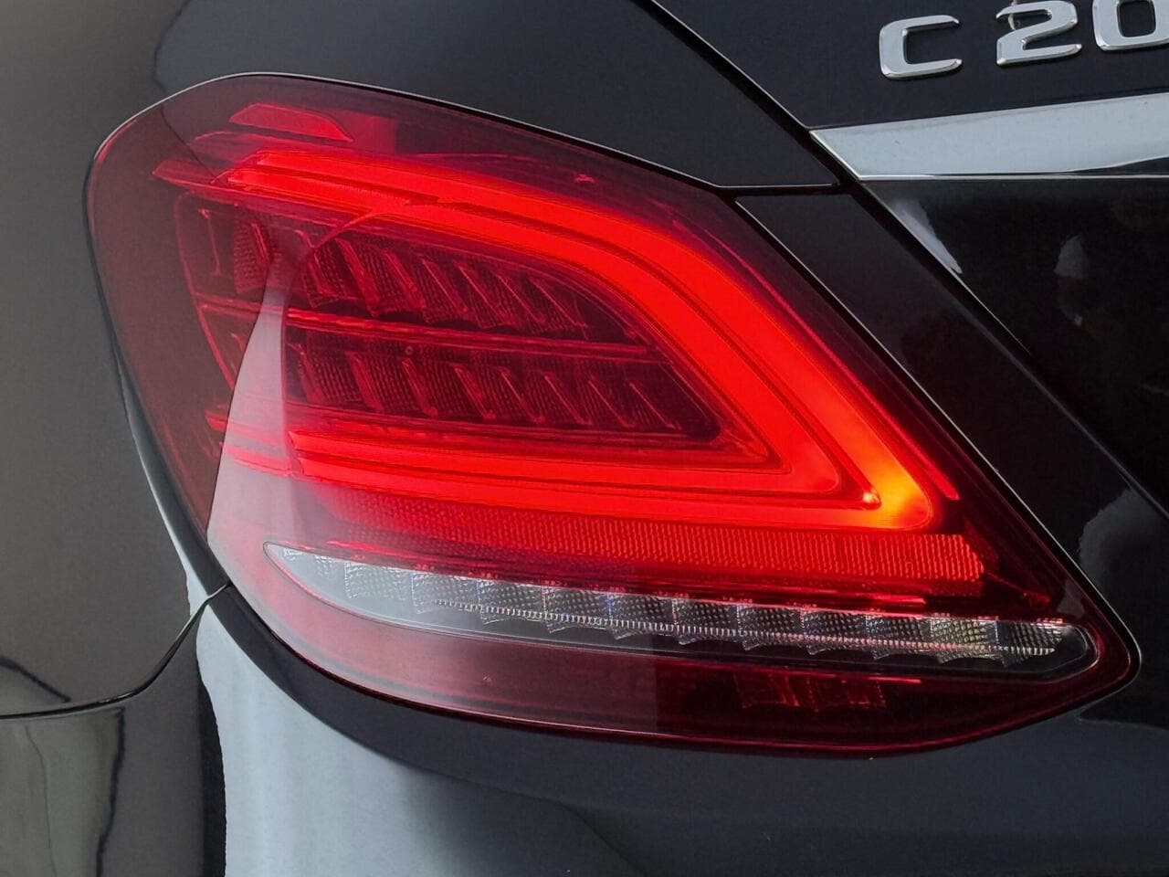 Mercedes-Benz C Class thumbnail Lights Rear