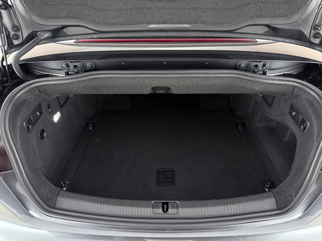 Audi A5 Cabriolet thumbnail Boot