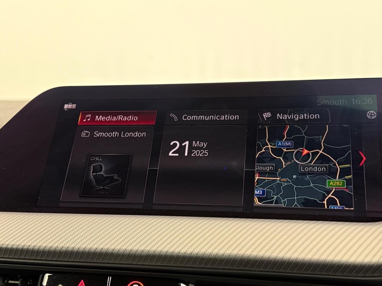 BMW 1 Series thumbnail Infotainment System