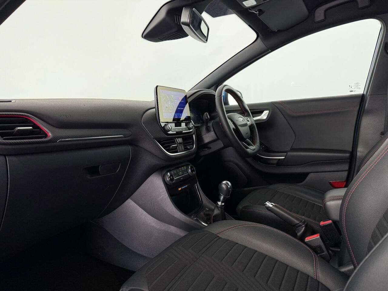 Ford Puma thumbnail Interior Front