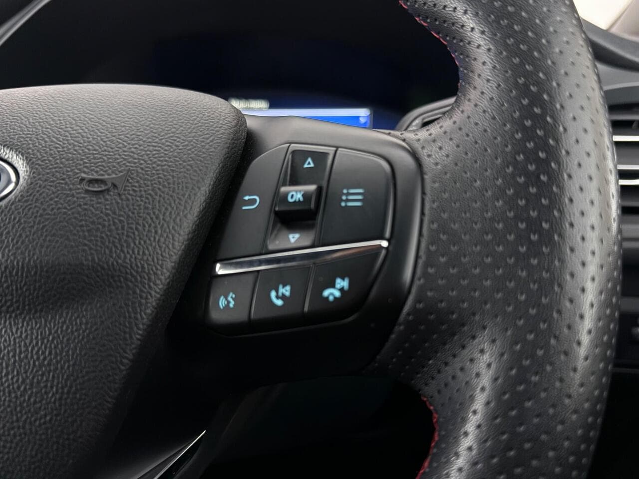 Ford Kuga thumbnail Misc Controls