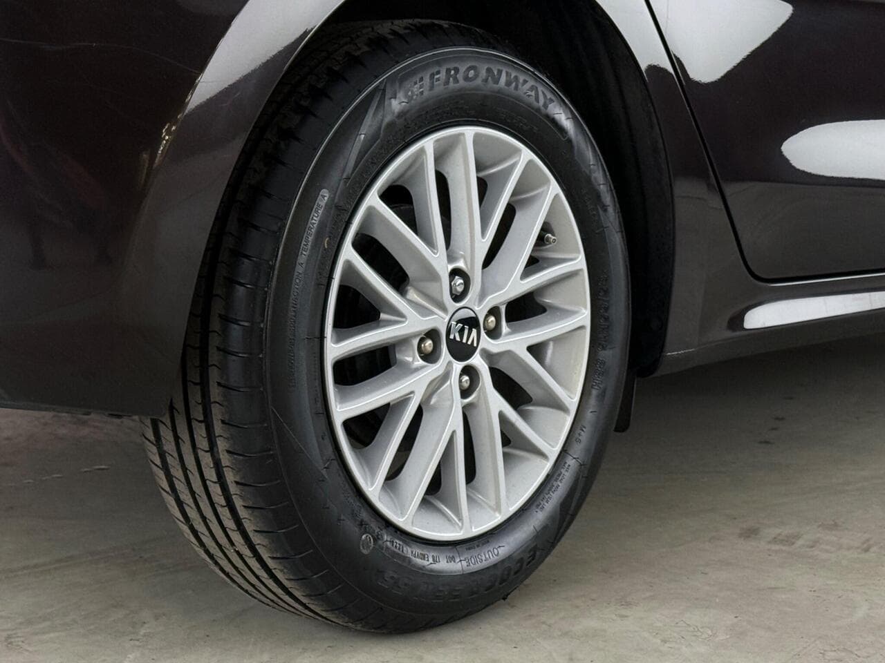 Kia Rio thumbnail Wheel