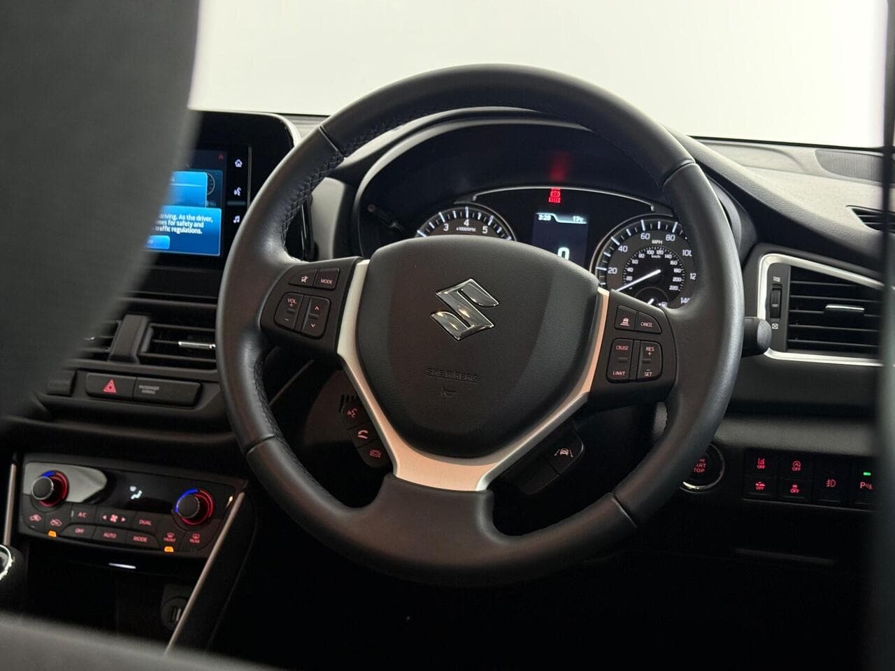 Suzuki S-Cross thumbnail Steering Wheel