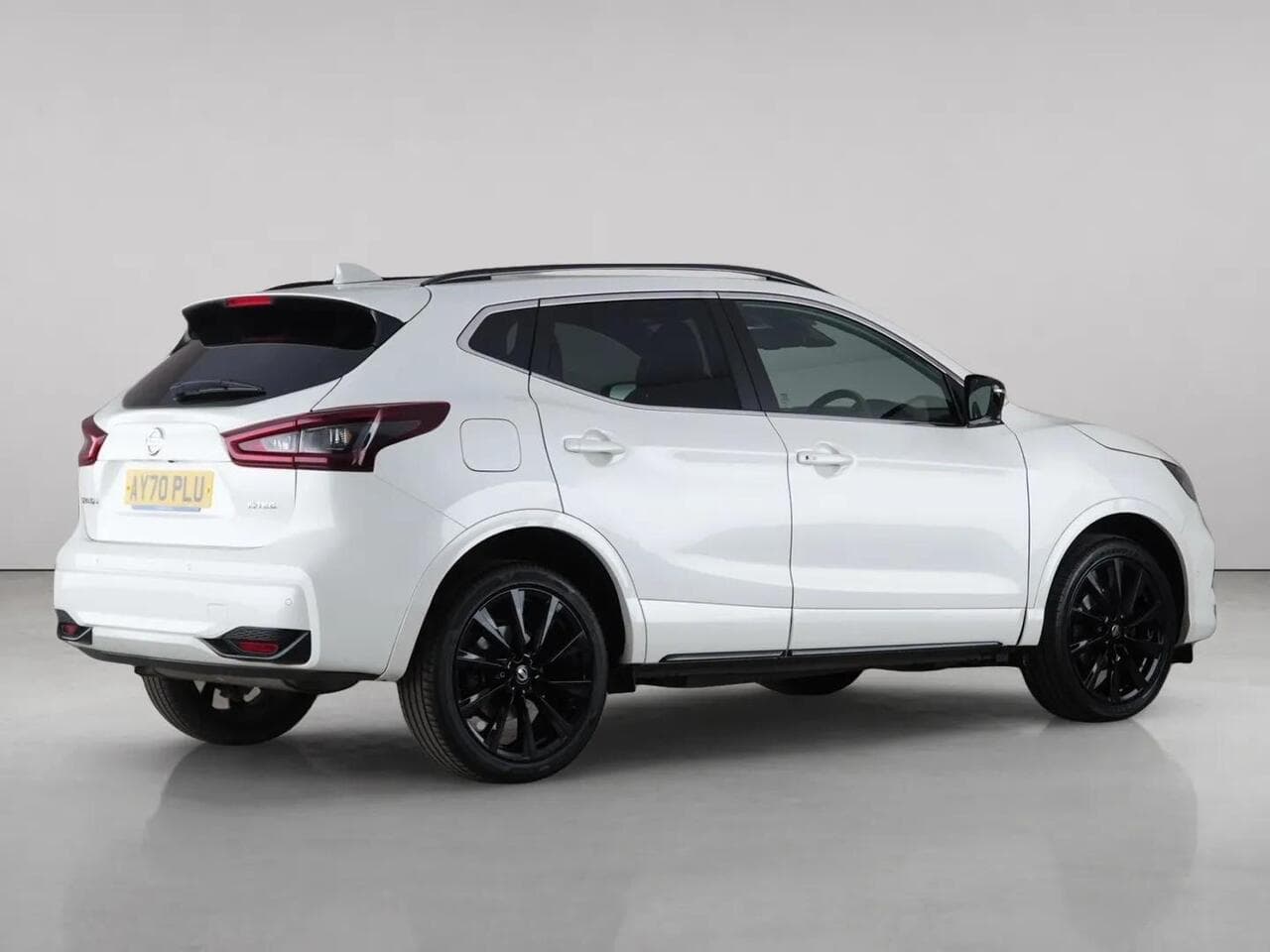 Nissan Qashqai thumbnail Rear Right