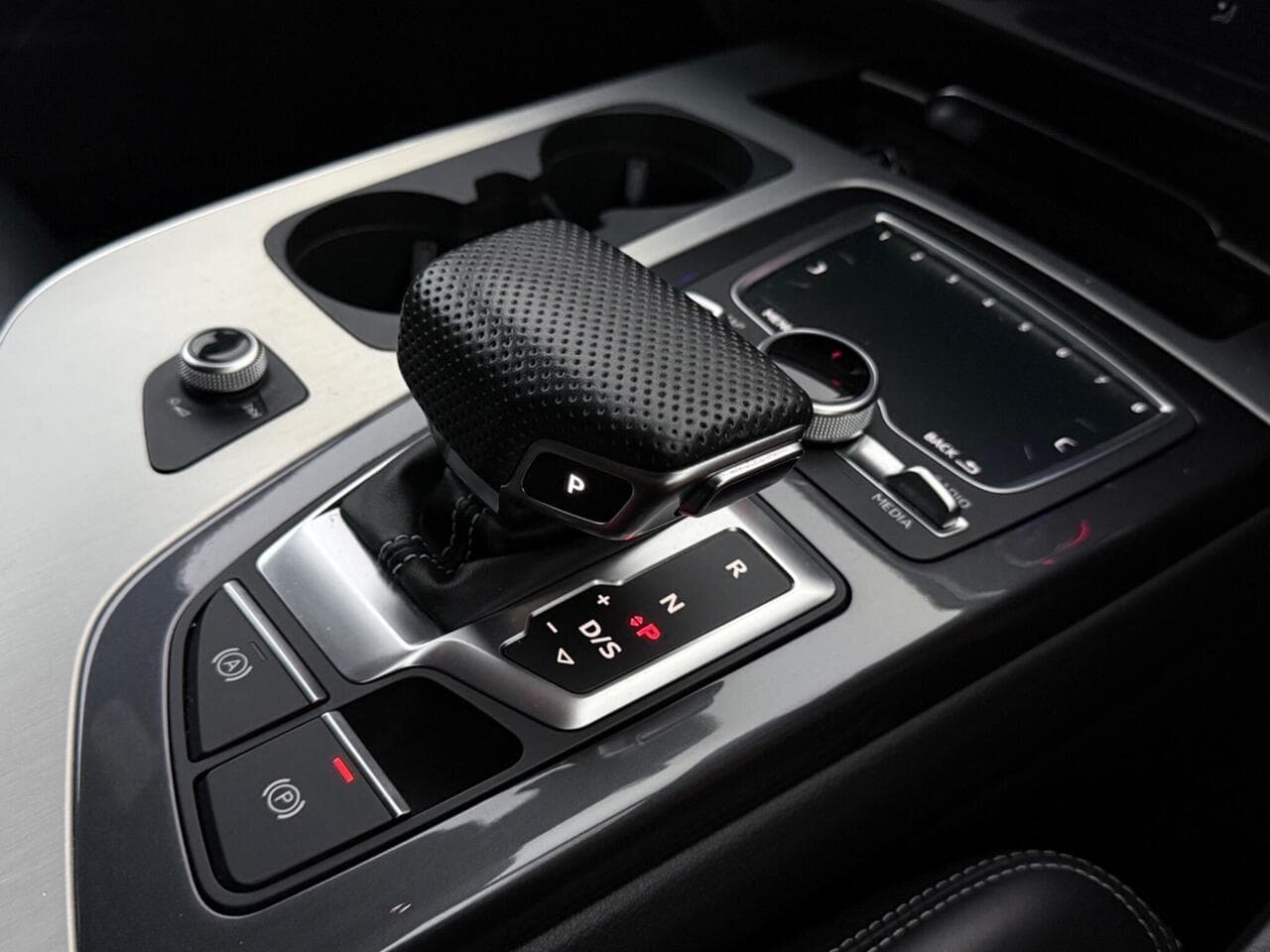 Audi Q7 thumbnail Inconclusive