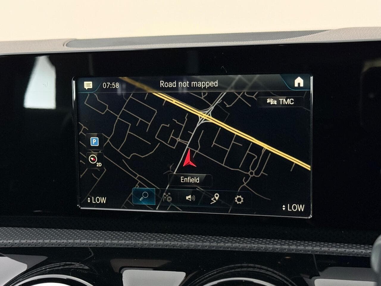 Mercedes-Benz A Class thumbnail Infotainment System