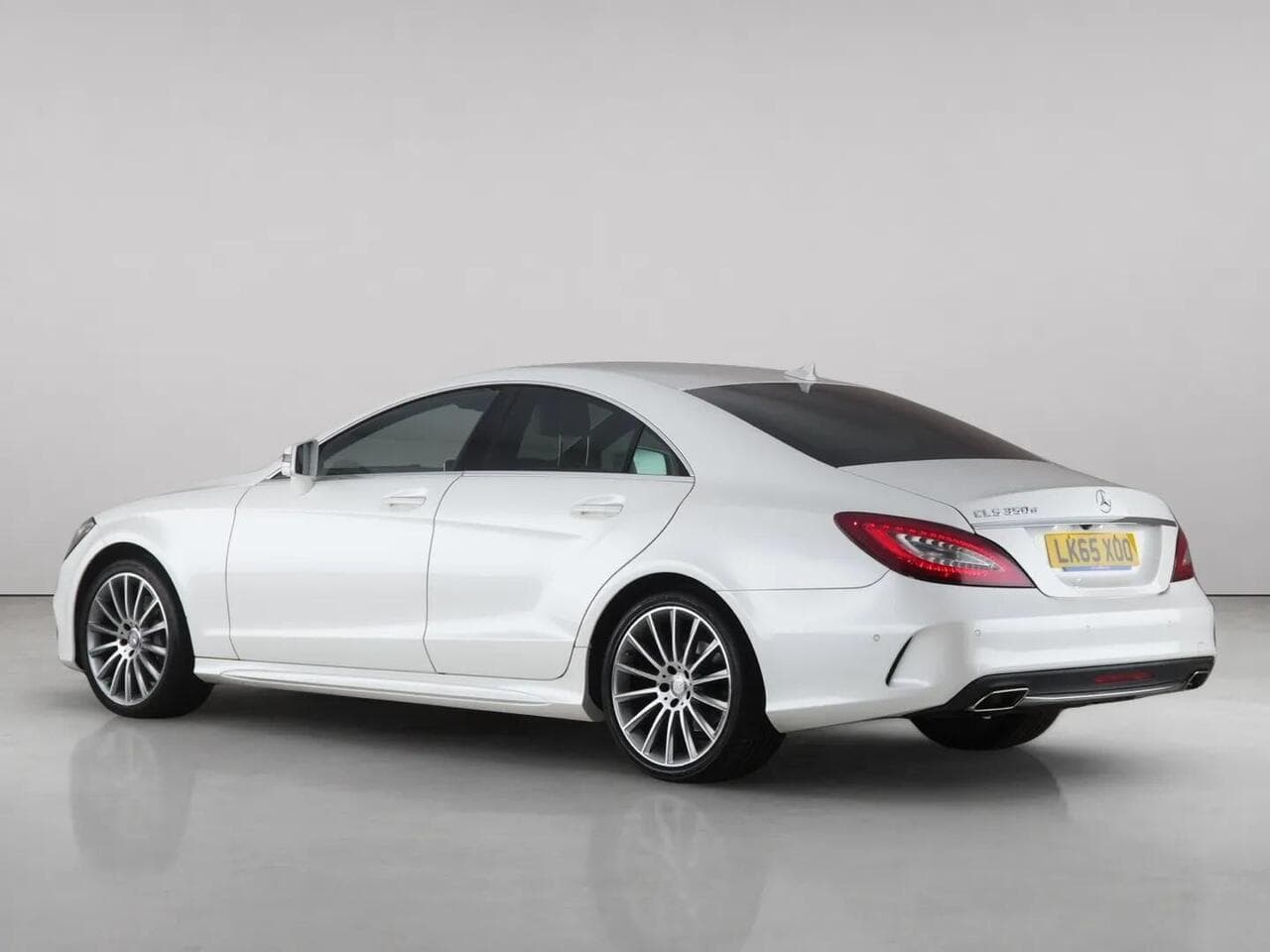 Mercedes-Benz CLS thumbnail Rear Left
