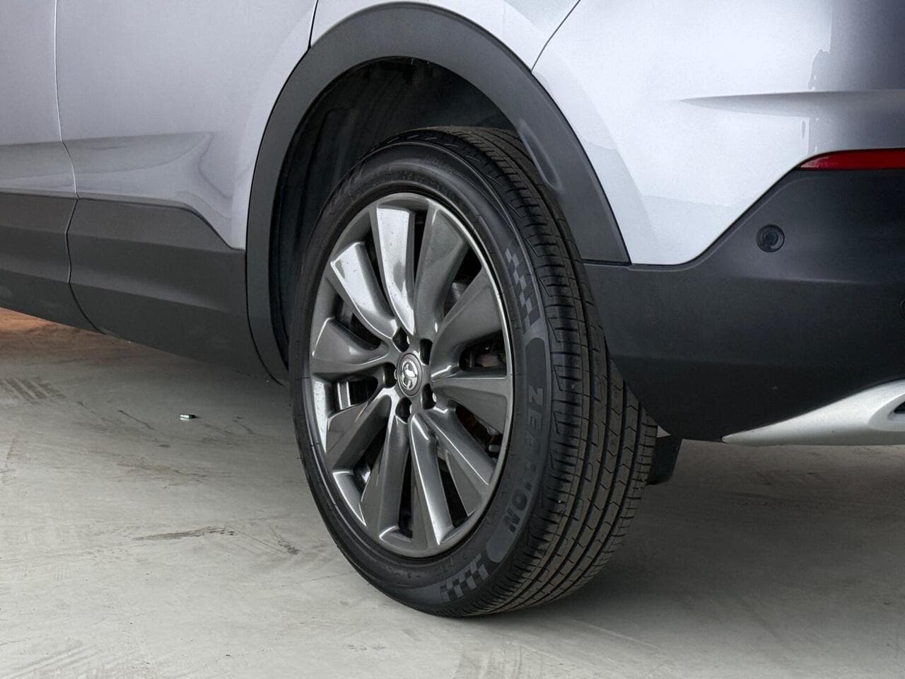 Vauxhall Grandland X thumbnail Wheel