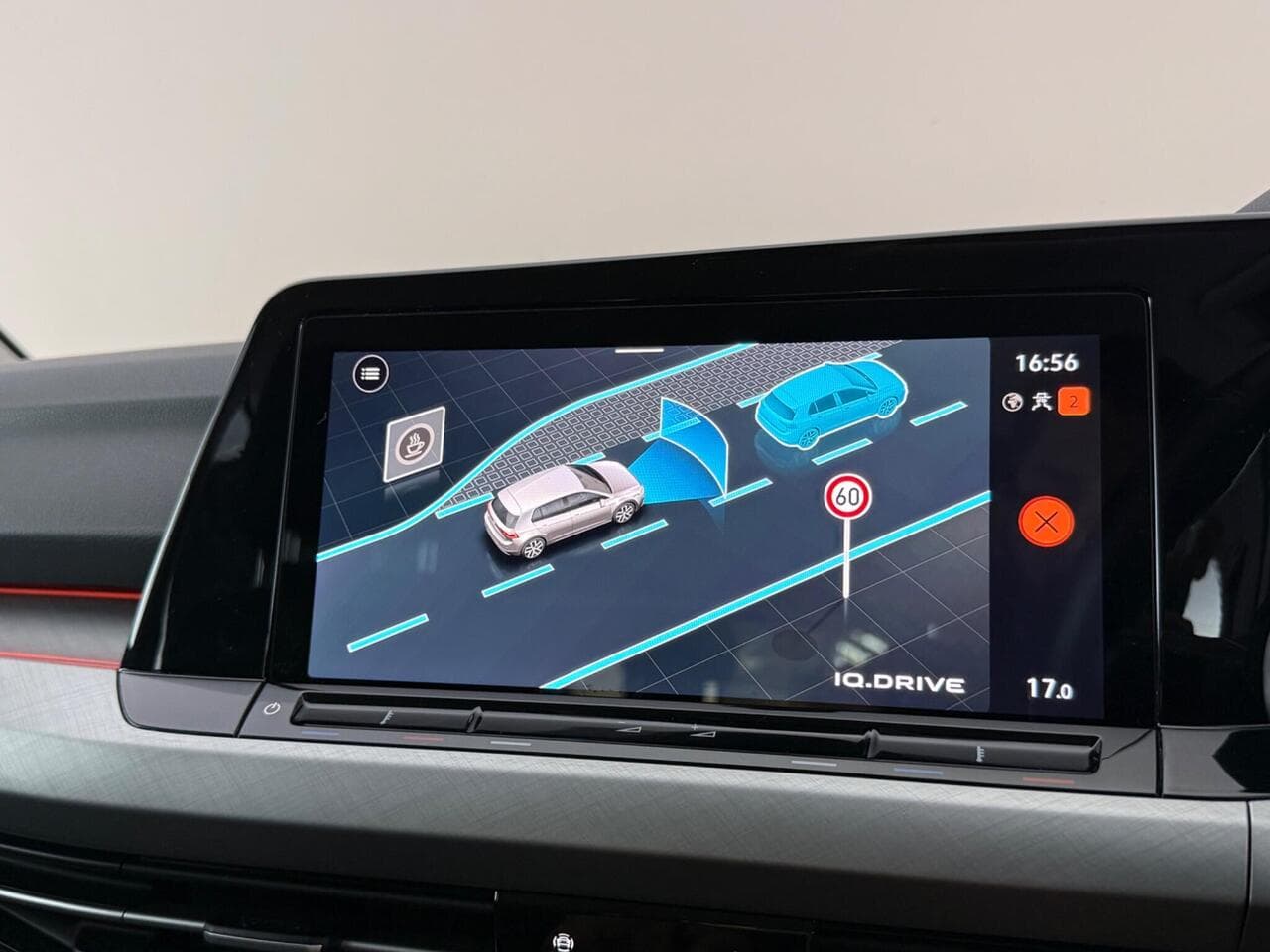 Volkswagen Golf thumbnail Infotainment System