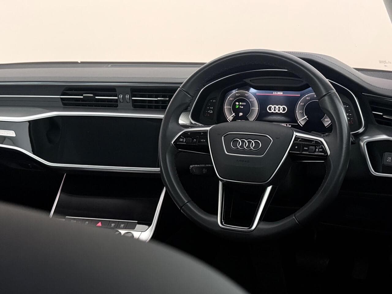 Audi A6 Avant thumbnail Steering Wheel