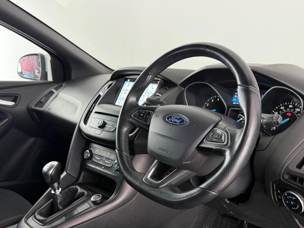 Ford Focus thumbnail Interior Front