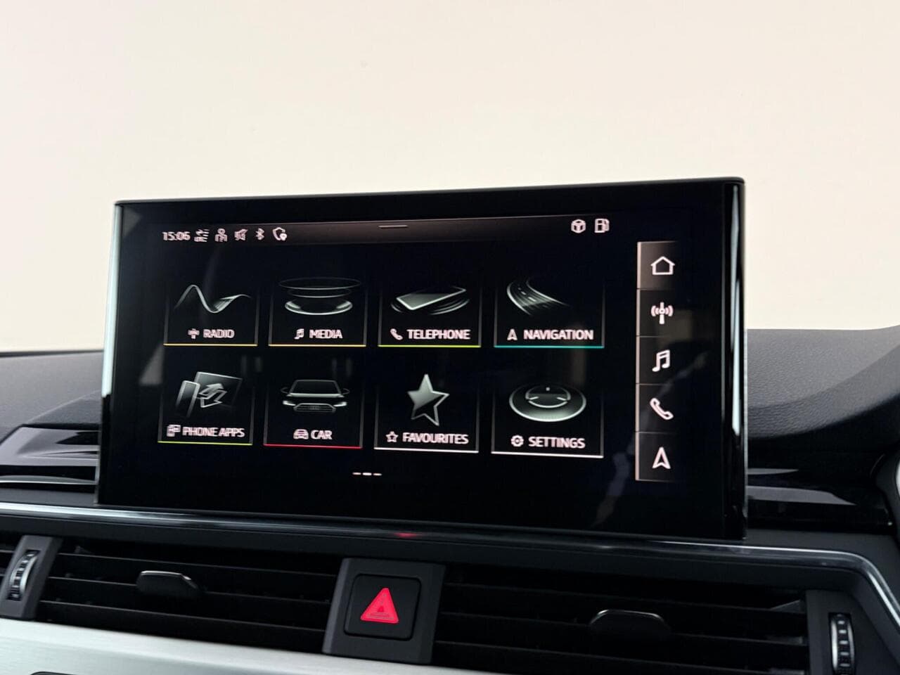 Audi A5 thumbnail Infotainment System