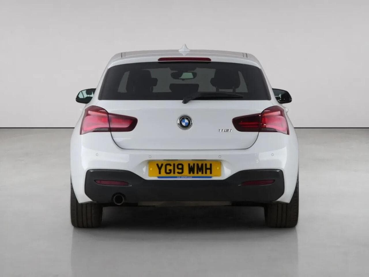 BMW 1 Series thumbnail Rear