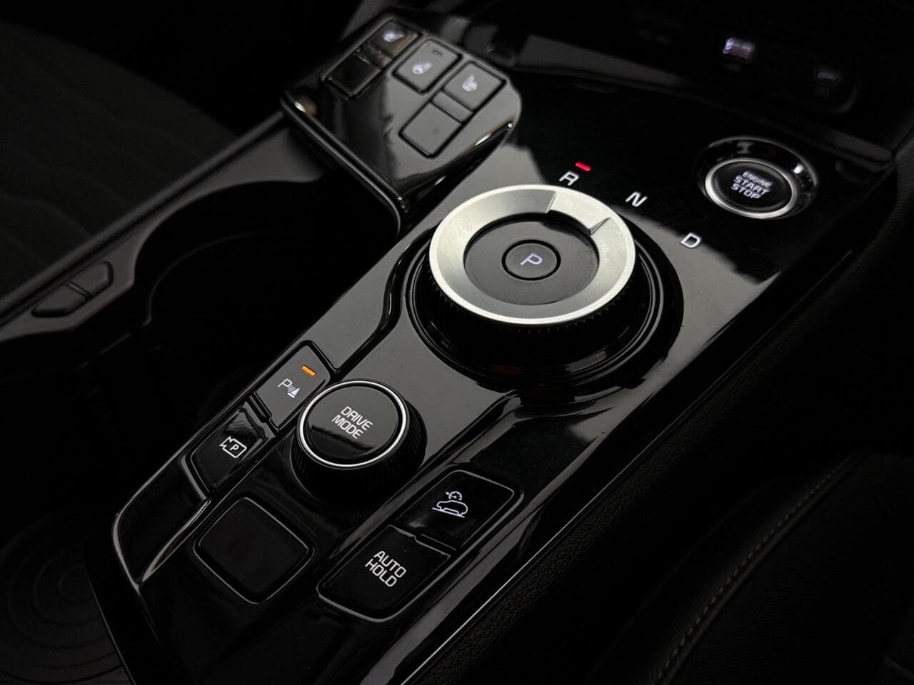 Kia Sportage thumbnail Interior Front