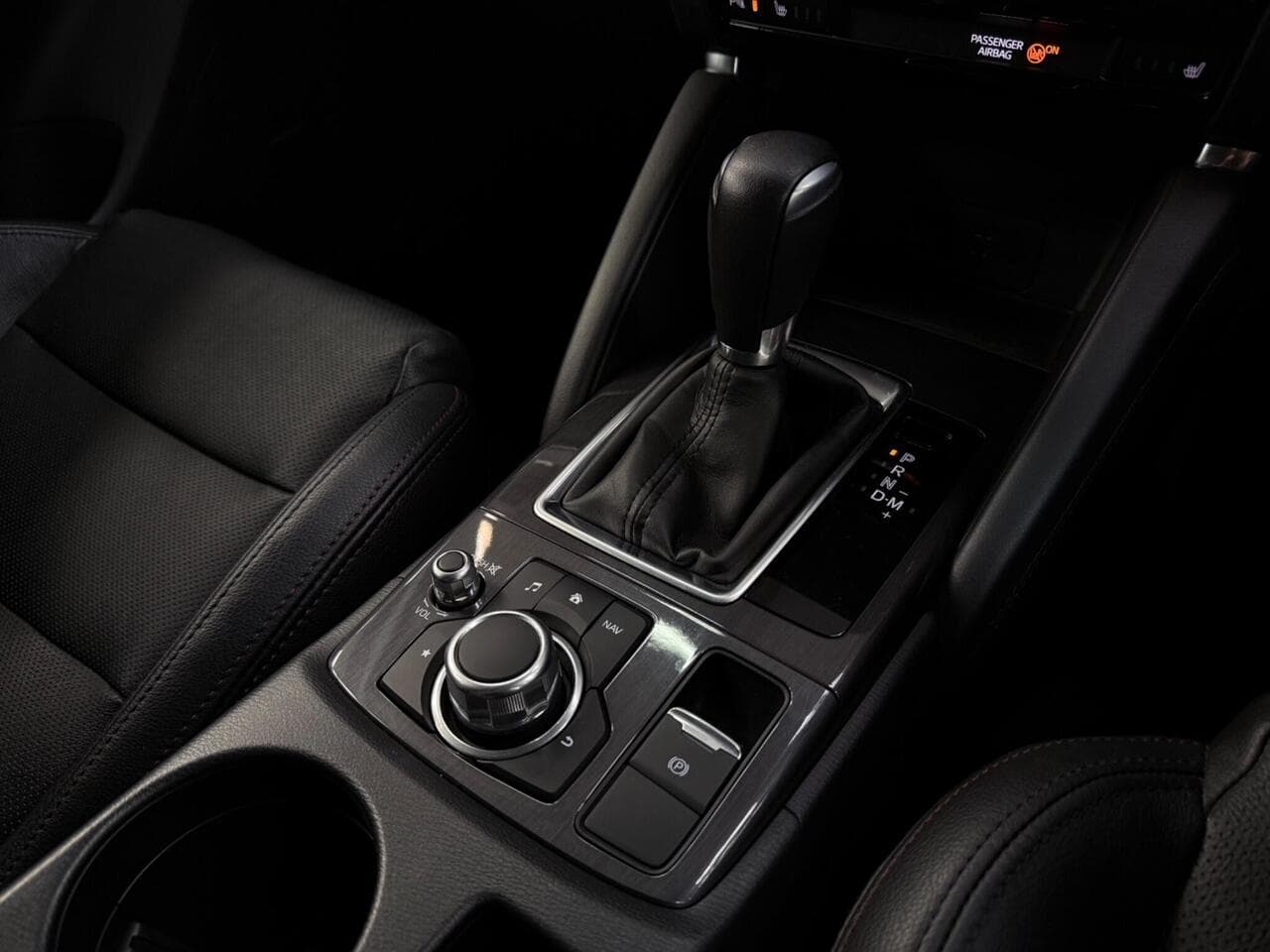 Mazda CX-5 thumbnail Interior Front