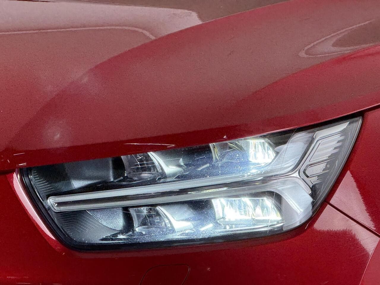 Volvo XC40 thumbnail Lights Front