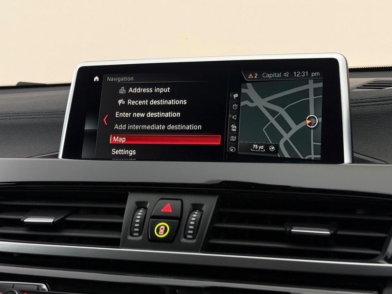 BMW X2 thumbnail Infotainment System