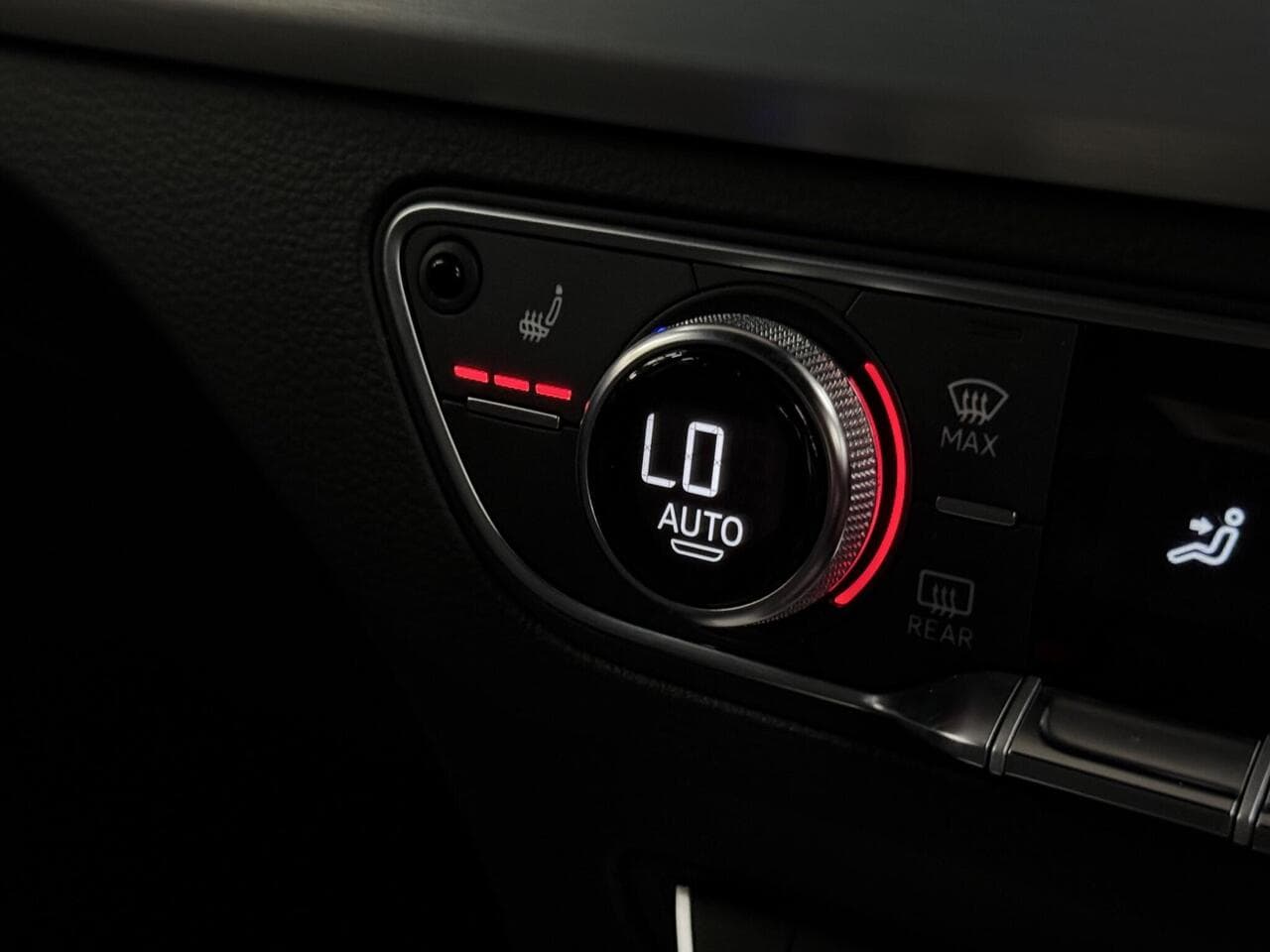 Audi Q5 thumbnail Misc Controls
