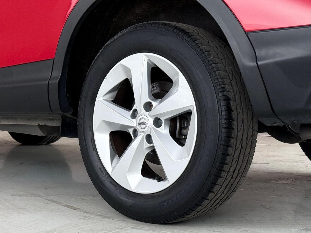 Nissan Qashqai thumbnail Wheel