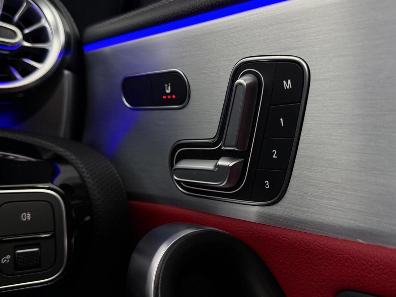 Mercedes-Benz CLA thumbnail Misc Controls