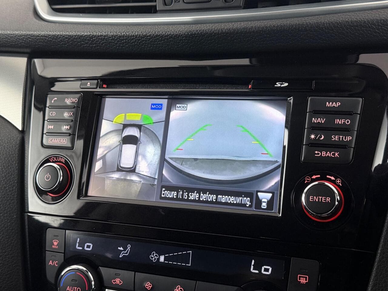 Nissan Qashqai thumbnail Infotainment System