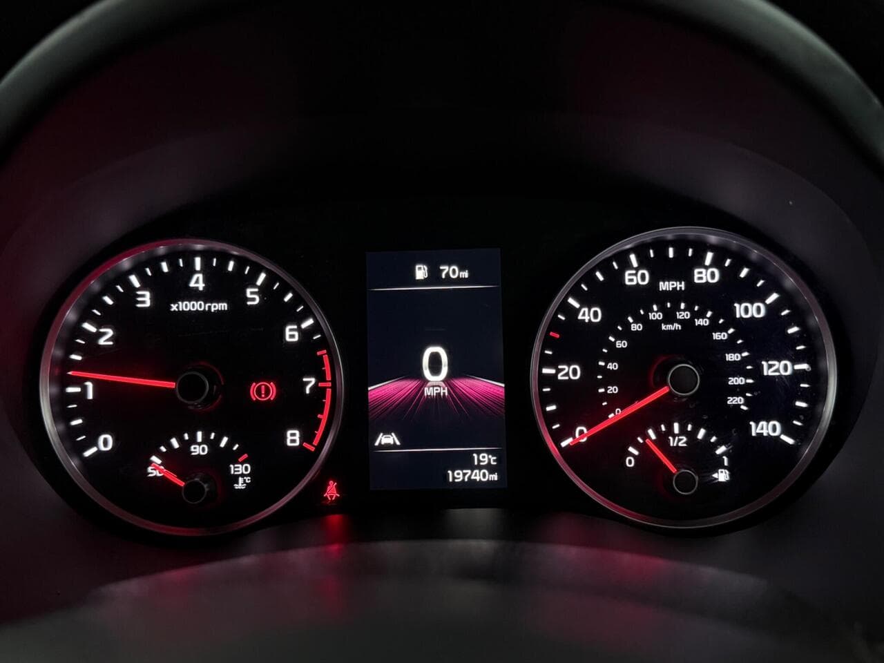 Kia Stonic thumbnail Driver Instruments