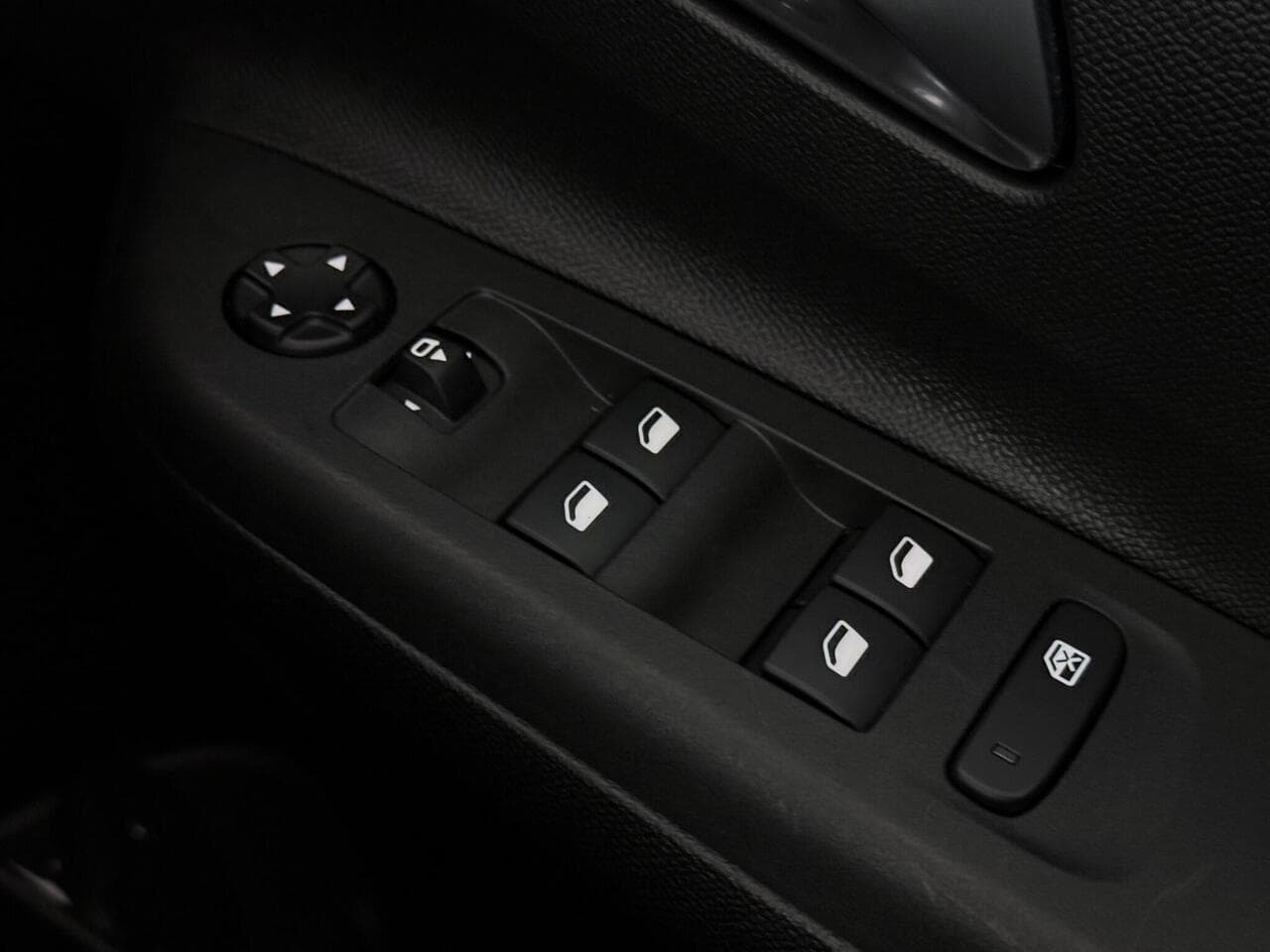 Vauxhall Corsa thumbnail Misc Controls