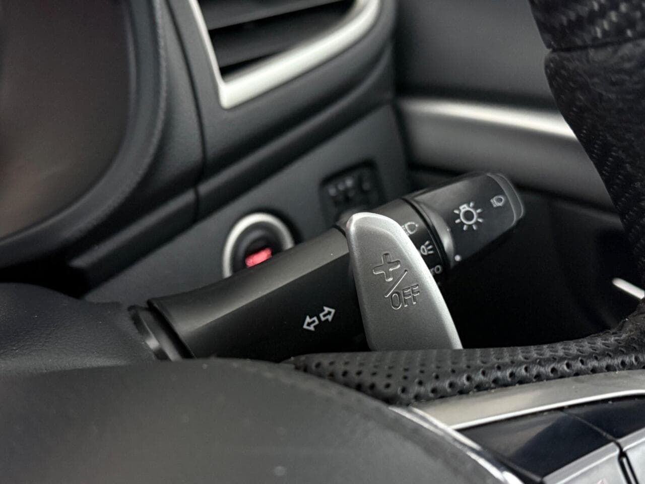 Mitsubishi Shogun Sport thumbnail Misc Controls