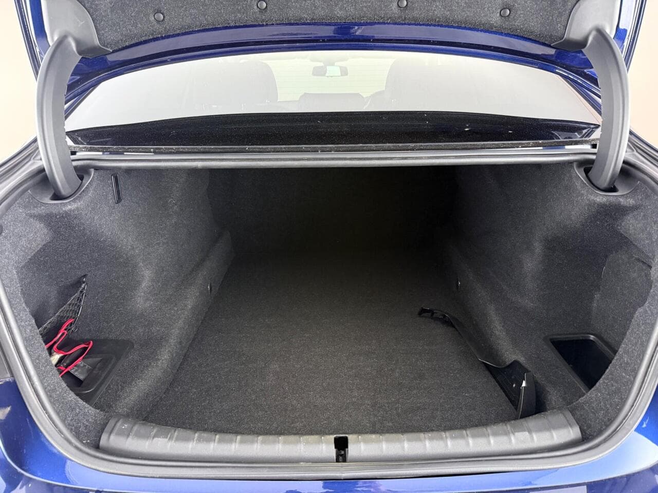 BMW 5 Series thumbnail Boot