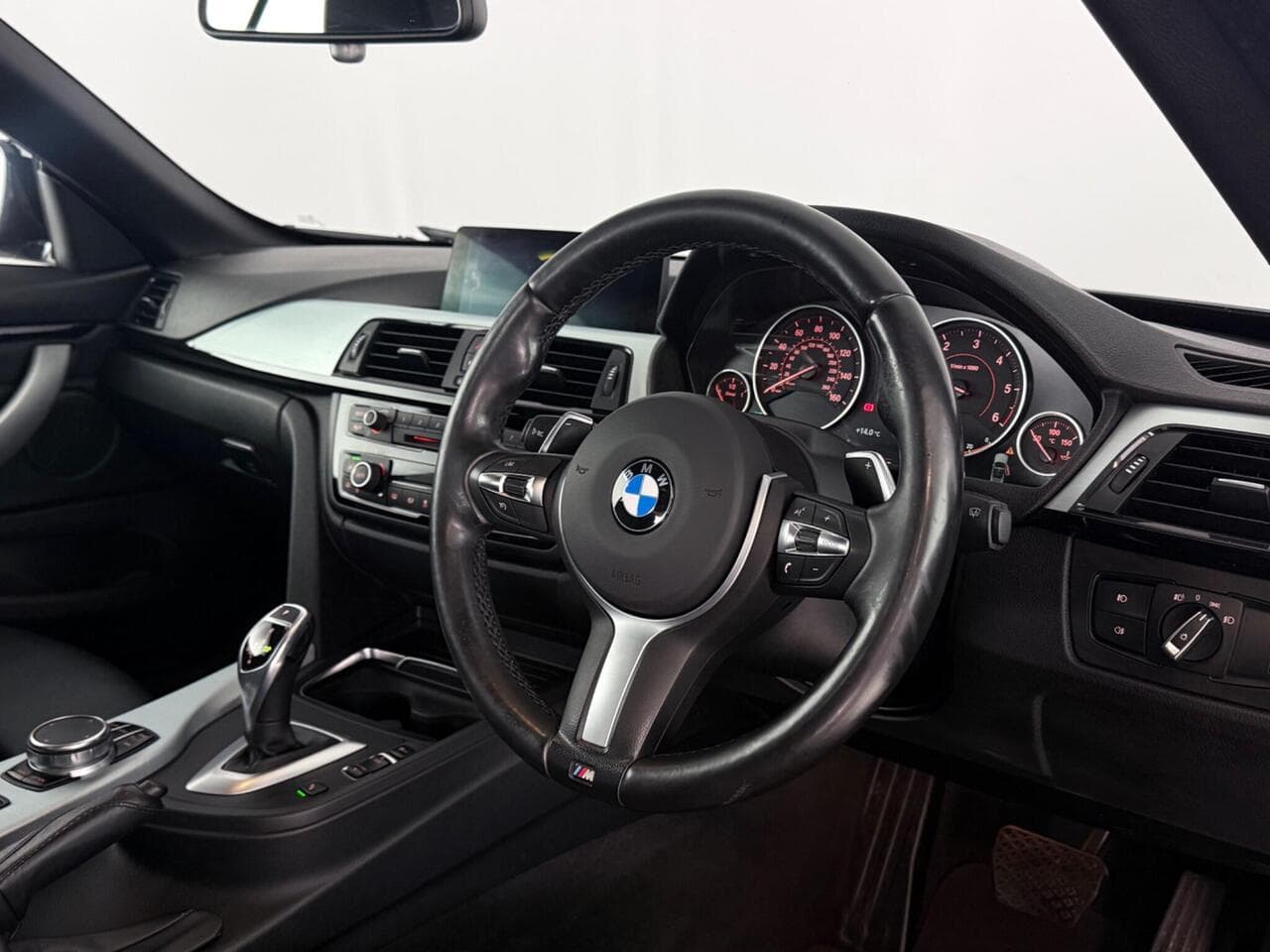 BMW 4 Series thumbnail Steering Wheel