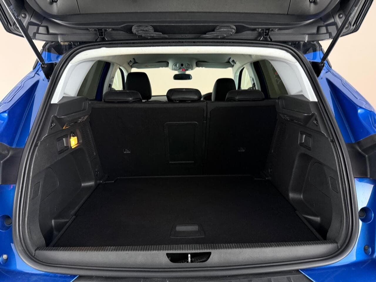 Vauxhall Grandland X thumbnail Boot