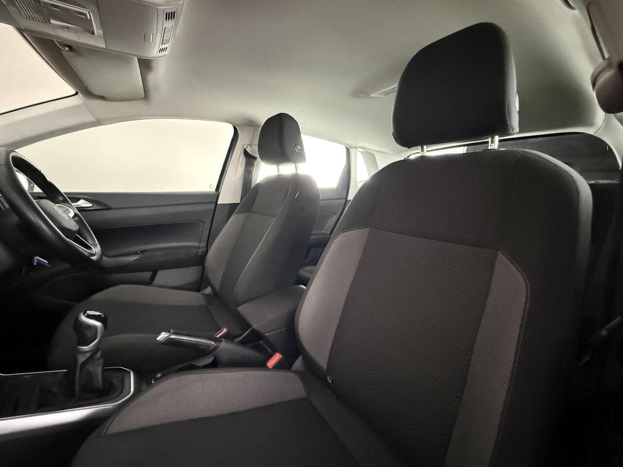 Volkswagen Polo thumbnail Seat Driver