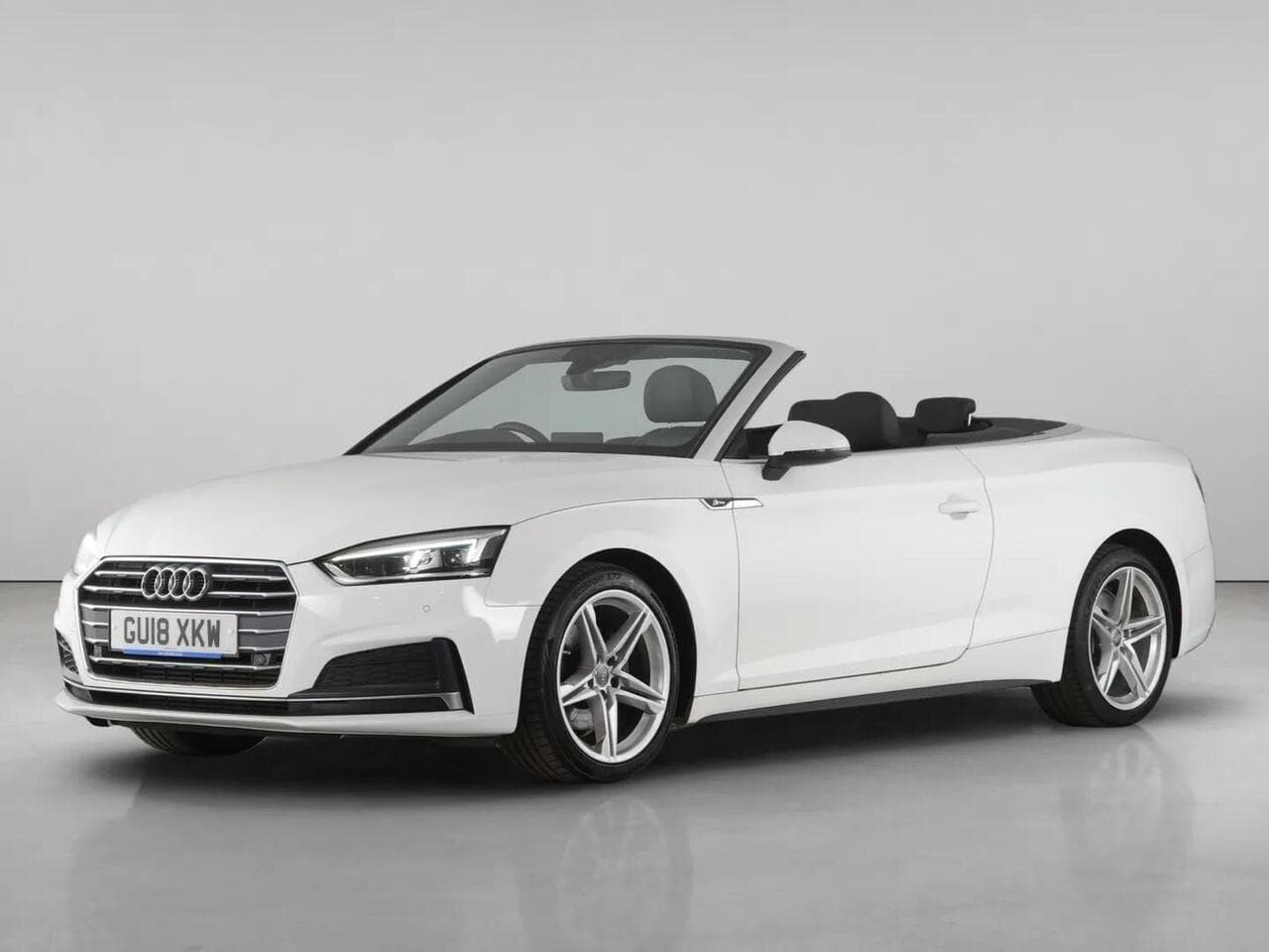 Audi A5 Cabriolet thumbnail Front Left
