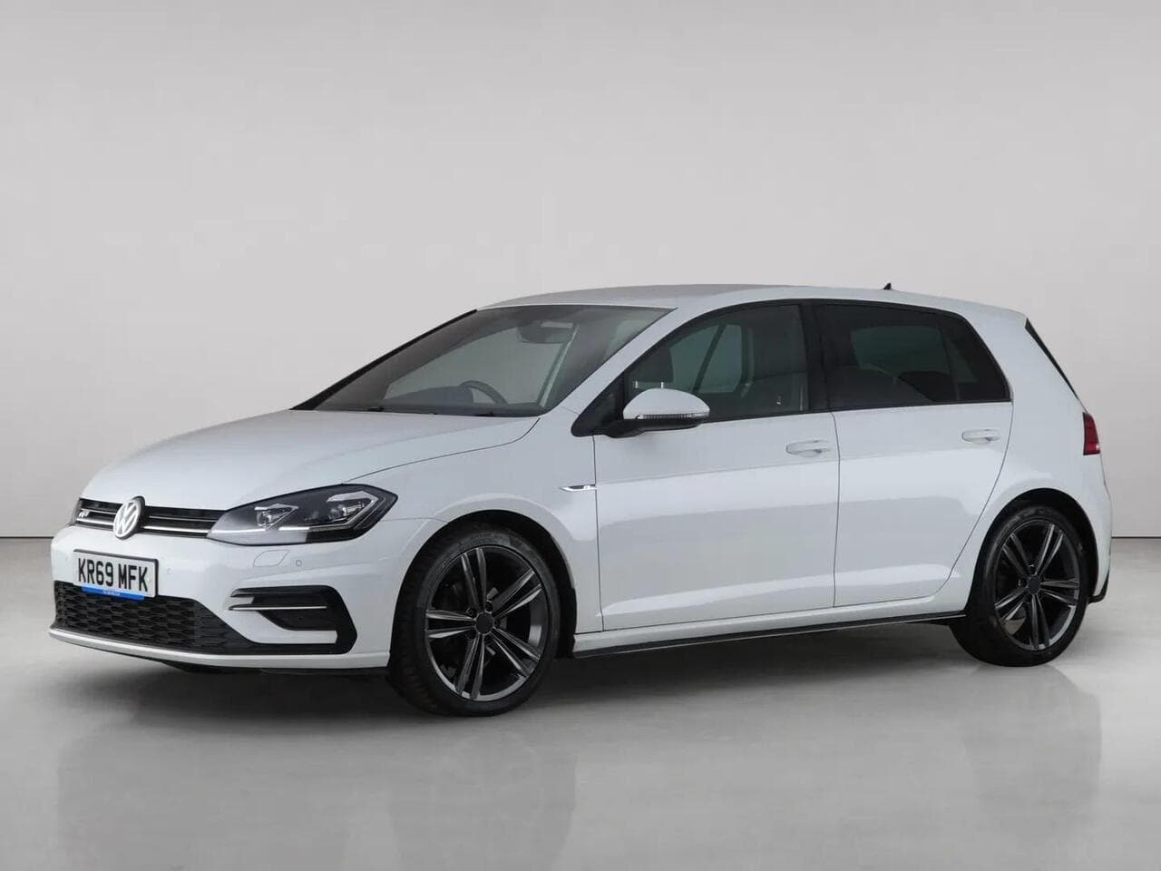Volkswagen Golf thumbnail Front Left