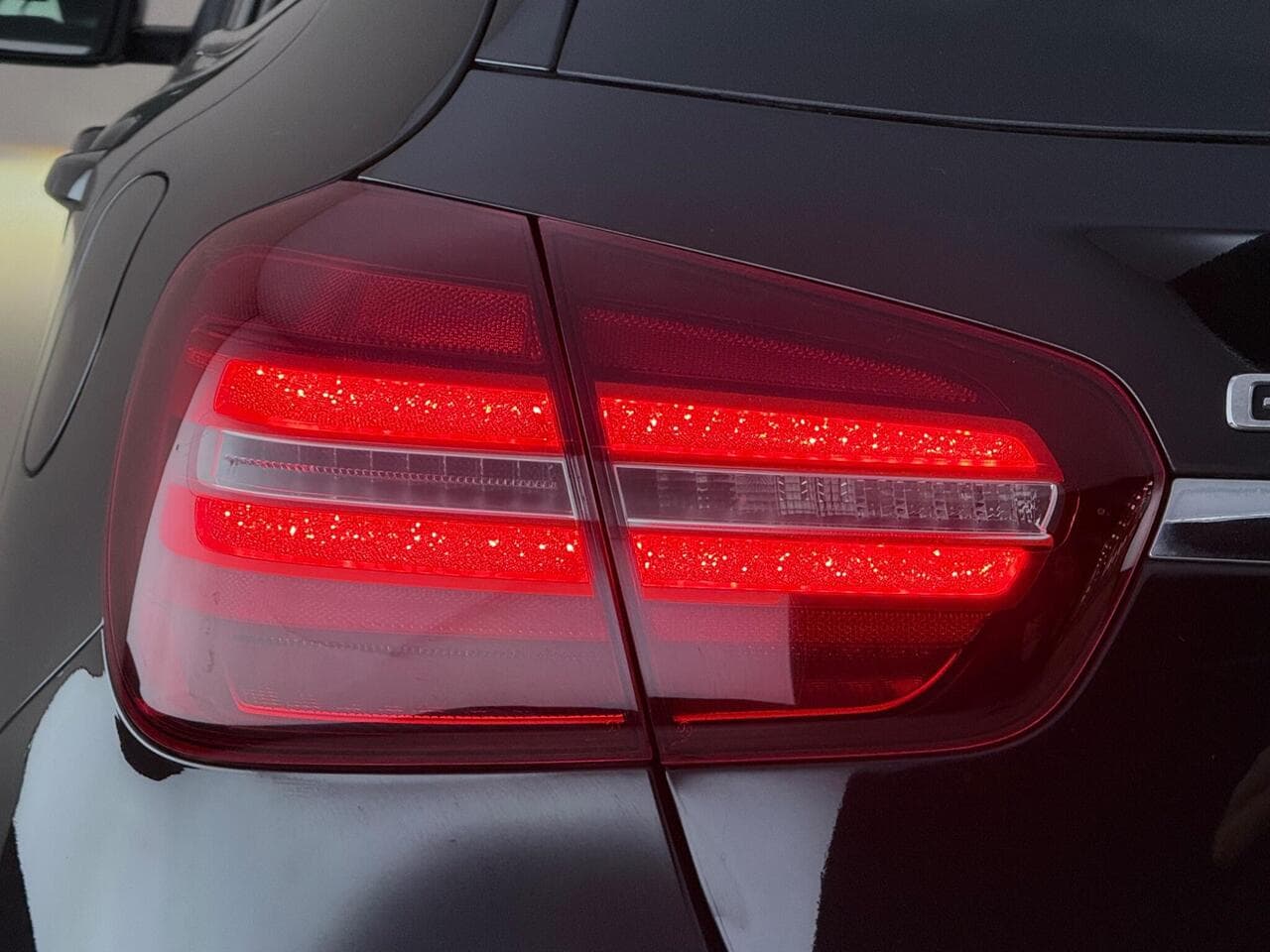Mercedes-Benz GLA thumbnail Lights Rear