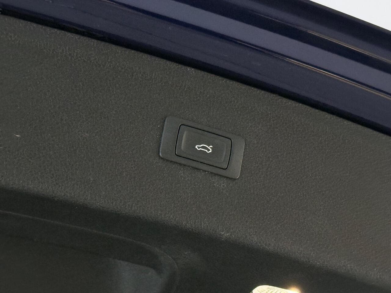 Audi Q5 thumbnail Misc Controls