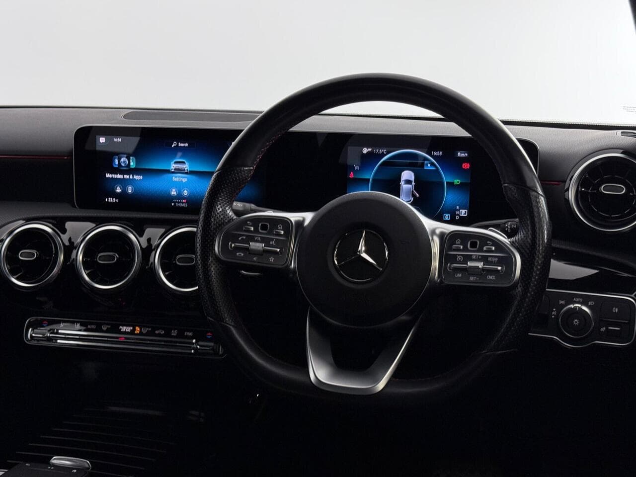 Mercedes-Benz A Class thumbnail Steering Wheel