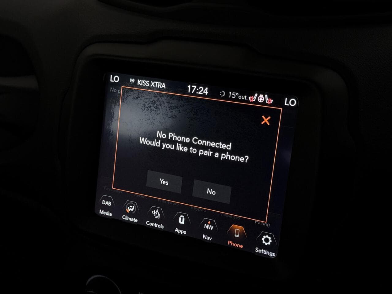 Jeep Renegade thumbnail Infotainment System