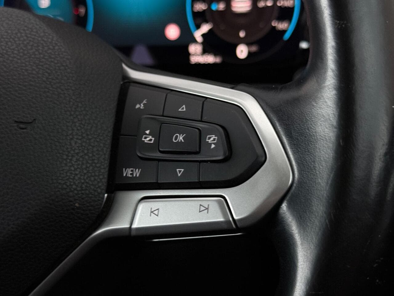 Volkswagen Golf thumbnail Misc Controls