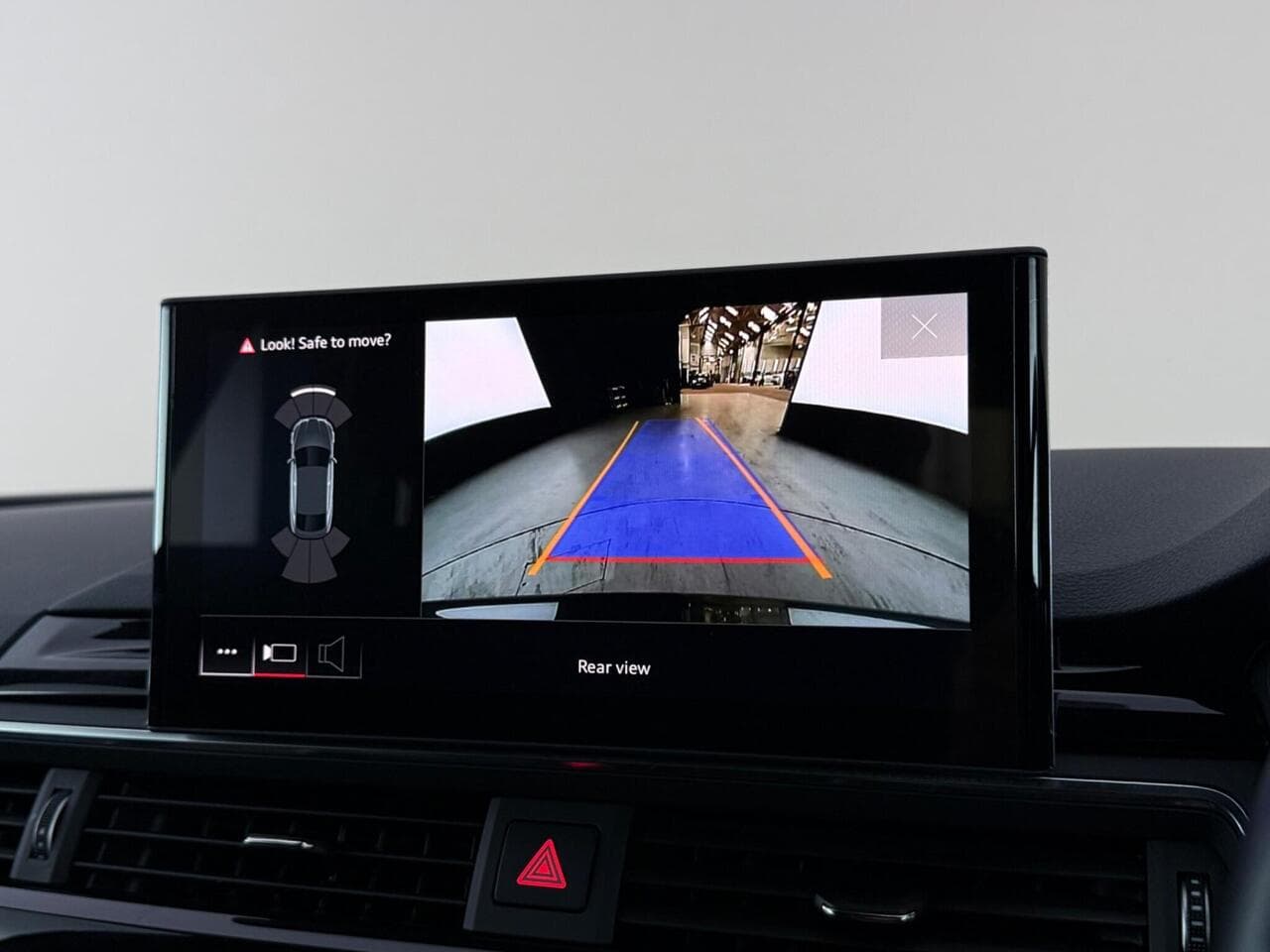 Audi A5 thumbnail Infotainment System