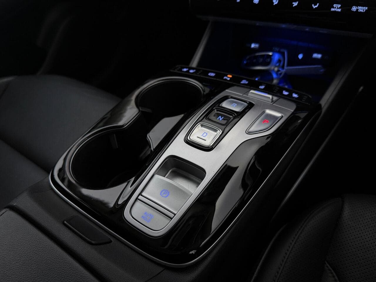 Hyundai TUCSON thumbnail Interior Front