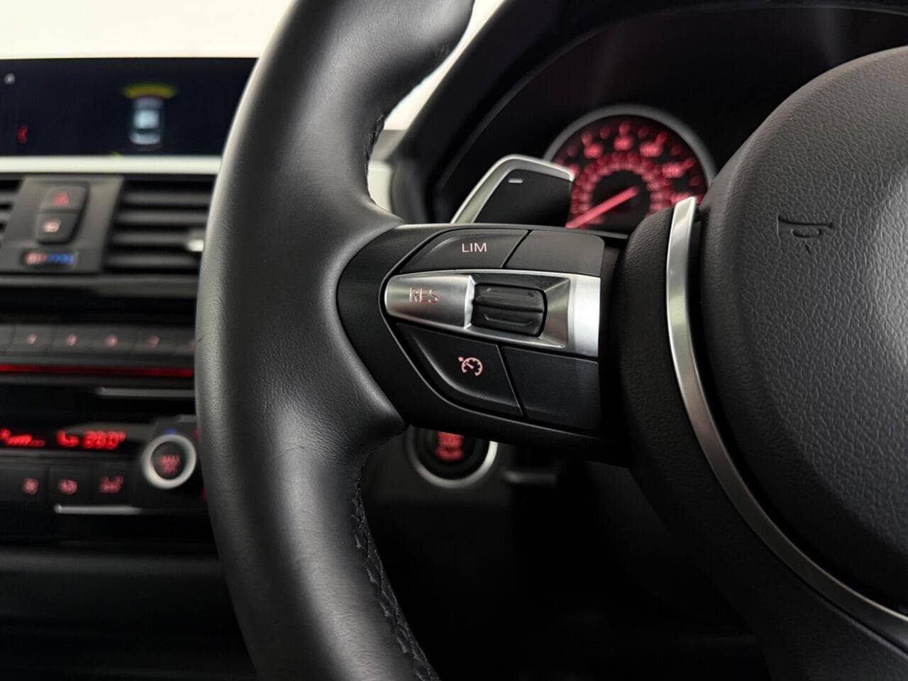 BMW 4 Series Gran Coupe thumbnail Misc Controls